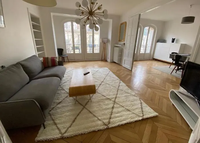 Appartement En Plein Coeur De Paris